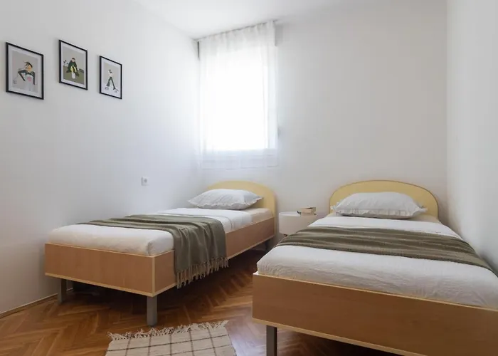 Apartment Horizon Split